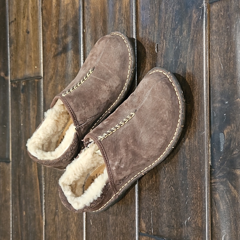 UGG brown mules/slip ons